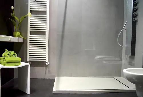 Miloft Guest Rooms And Terrace Milan 2*,  Italie